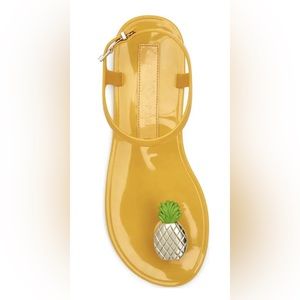 Katy Perry Women's Yellow Geli Flat Sandal, Metallic Pineapple Size 9